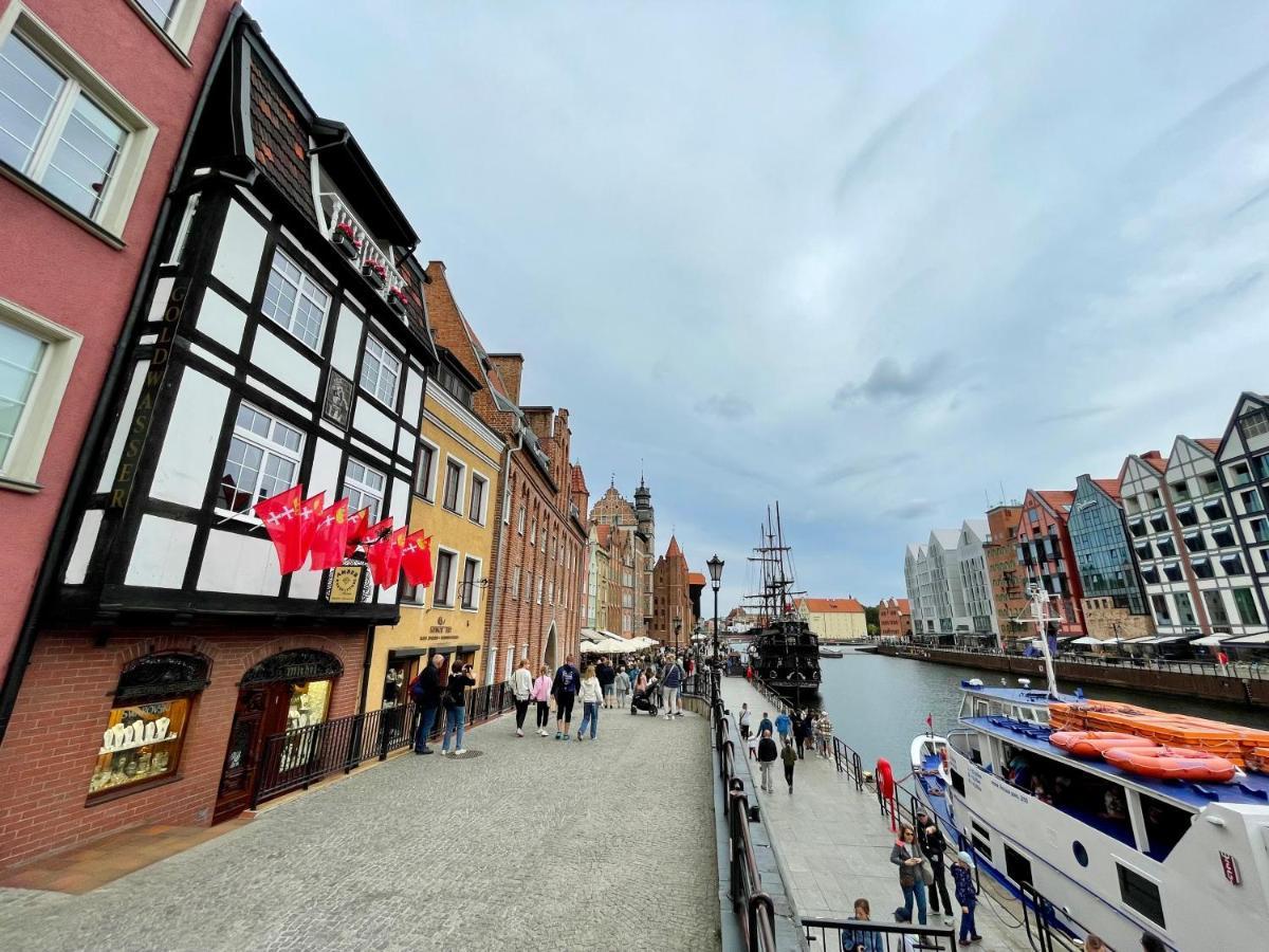Apartamenty Michel Gdansk Centrum Boutique Hotel ภายนอก รูปภาพ