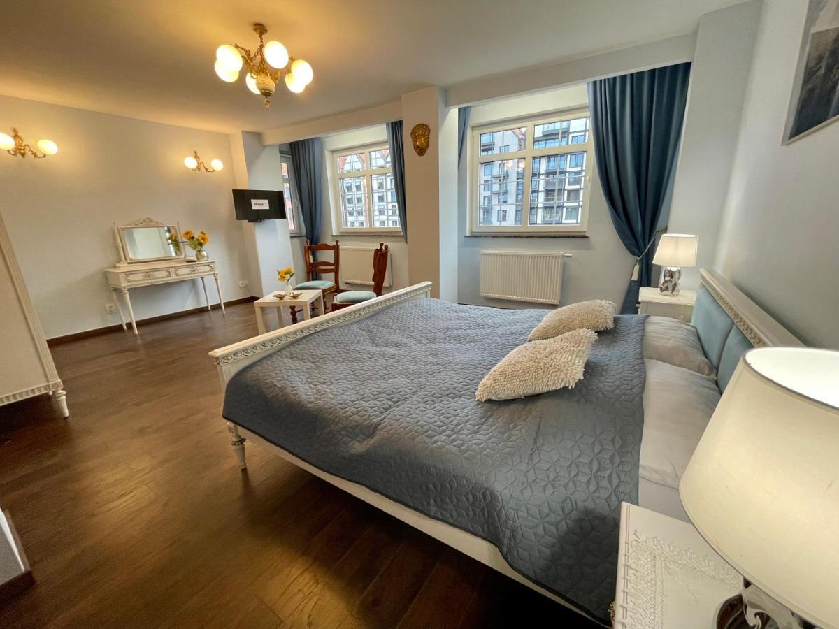 Apartamenty Michel Gdansk Centrum Boutique Hotel ภายนอก รูปภาพ